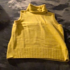 Jones Wear Sport Knitted % percent Cotton Gold/ Yellow short sleeve Top